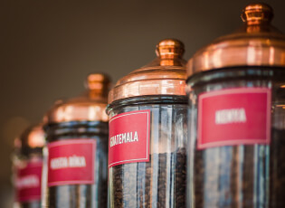 ワルツの取り扱い商品